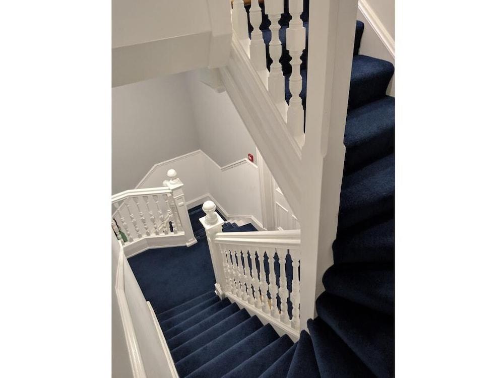 Falcon Crest 3* Edimburgo