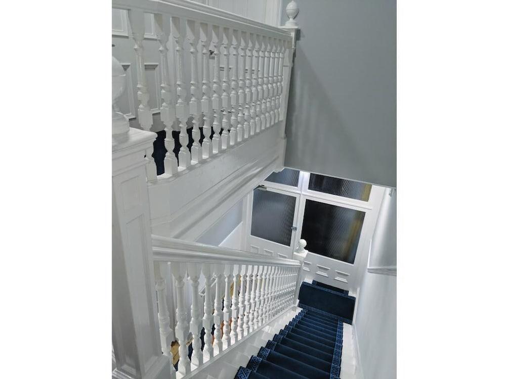 Falcon Crest 3* Edimburgo